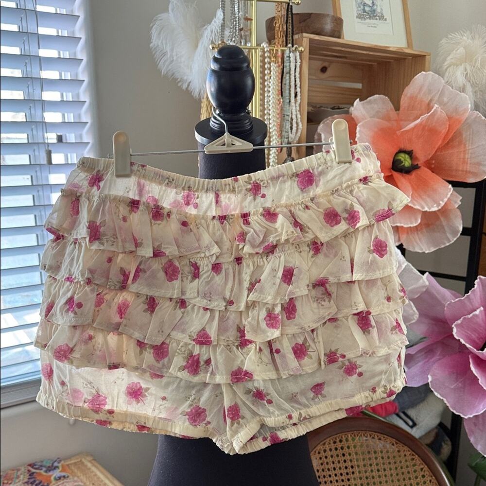 NWT Free People Pink Floral Ivory Combo Ruffle Up Boho Cottage Bloomer Shorts